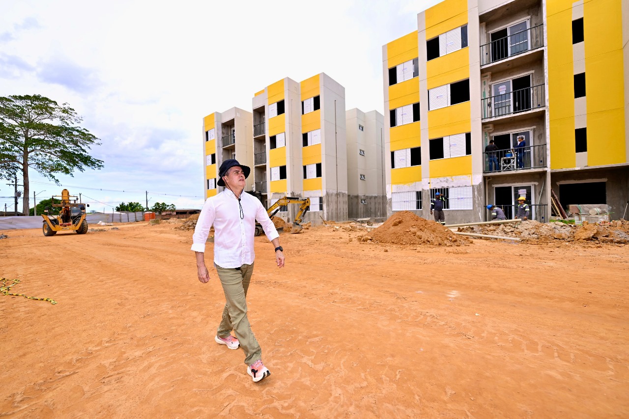 Contas da prefeitura de Manaus são aprovadas no TCE por unanimidade