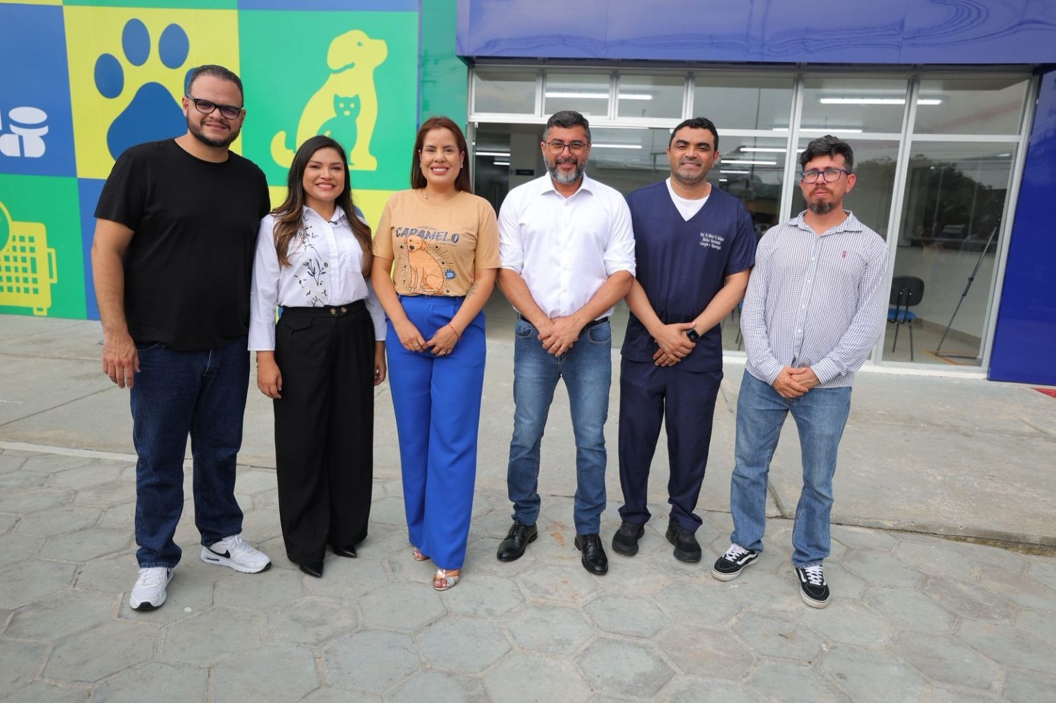Na imagem, Governador Wilson Lima e equipe visitando as obras do hospital veterinário - Hospital Veterinário Público do Amazonas Será Inaugurado Sábado