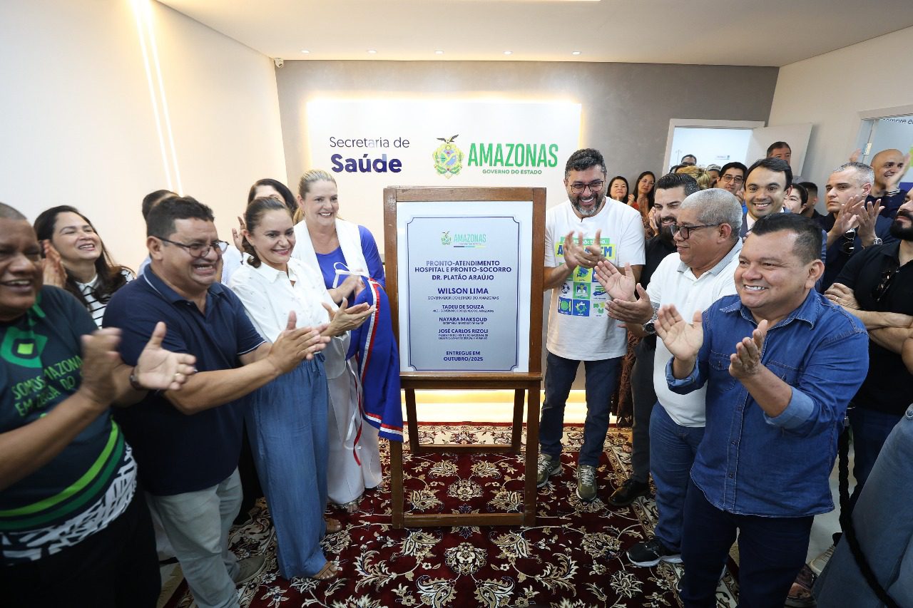 Imagem mostra o Governador Wilson Lima inaugurando novo modelo de pronto atendimento no hospital Platão Araújo - Pronto atendimento do Hospital Platão Araújo recebe modelo Fast Track