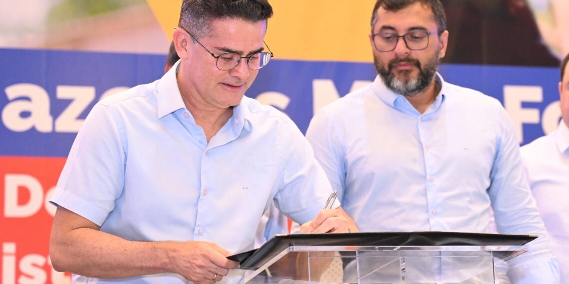 A imagem mostra o Prefeito David Almeida e o Governador Wilson Lima em evento - União entre Governo do Amazonas e Prefeitura de Manaus avança