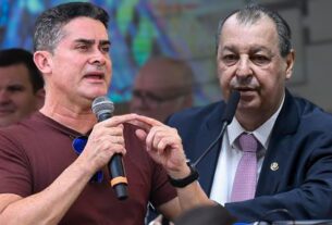 Imagem mostra, do lado esquerdo, David Almeida e ao lado DIreito Omar Aziz - Aziz e David Almeida se reúnem após tensão política em 2026