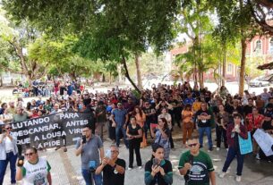 David Almeida Sanciona Reforma e Professores Voltam às Aulas